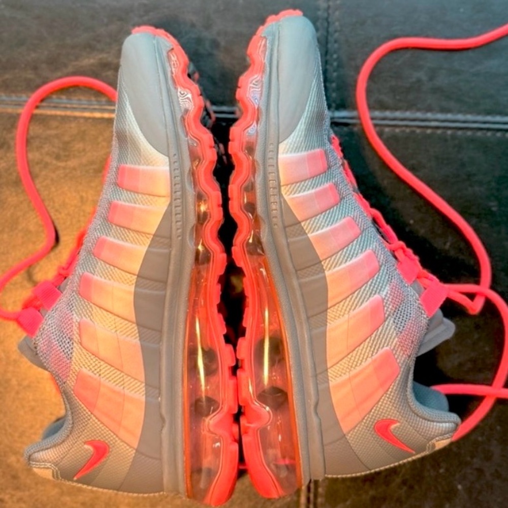 Nike Air Max 95 sneaker in a grey and bright pink/orange colorway women’s Size 7